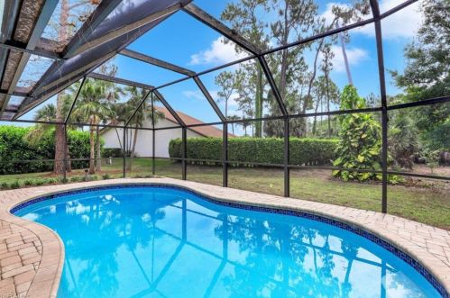 2225 Royal Ln, Naples, FL 34112-5387