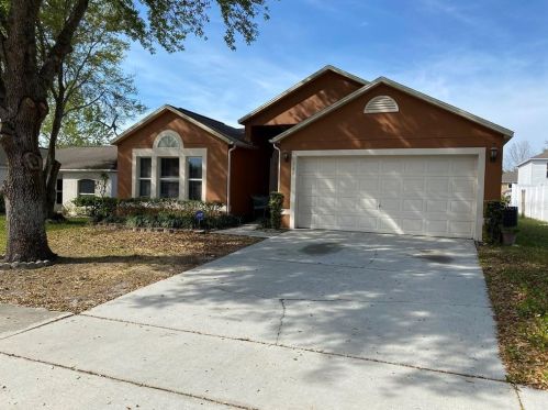 545 Wekiva Bluff St, Apopka, FL 32712-2775