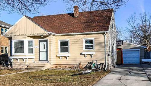 421 Irwin Ave, Green Bay, WI 54302-1328