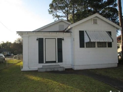 540 Gaudet Dr, Marrero, LA 70072-2227