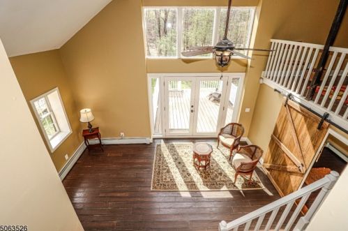 503 Cokesbury Rd, Annandale NJ  08801-2034 exterior