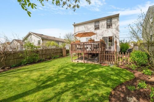 37 Plant St, Cumberland RI  02864-1910 exterior