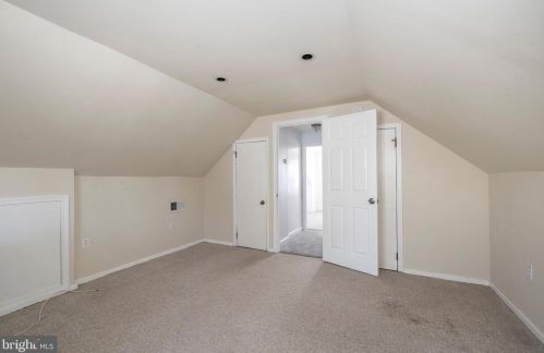 909 Sycamore Dr, Lansdale PA 19446-1722 exterior