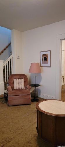 448 240th St, Bronx, NY 10470-1710