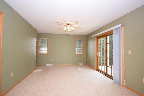 630 Annecy Park Cir, Waterford WI  53185-4262 exterior