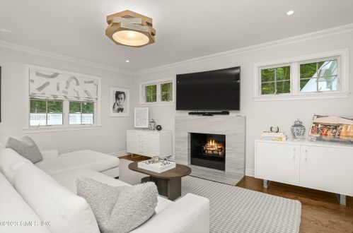 14 Tyler Ln, Riverside CT  06878-1815 exterior