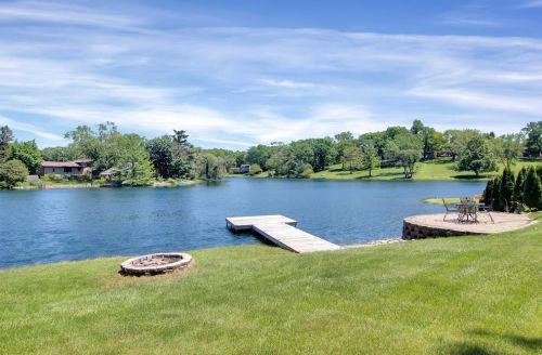 12323 White Oak Dr, Crown Point IN  46307-8420 exterior