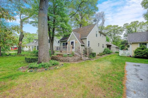 940 County Road B, Saint Paul, MN 55113-4405