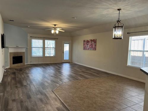 620 Creekside Dr, Oak Point TX  75068-4841 exterior
