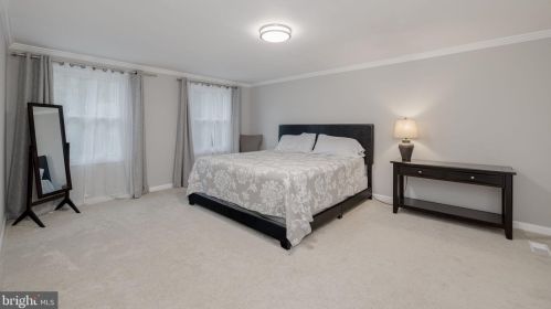 6251 Garretson St, Springfield VA  22015-3521 exterior