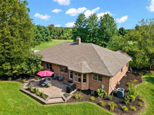 3150 Rome Corners Rd, Galena, OH 43021-9533