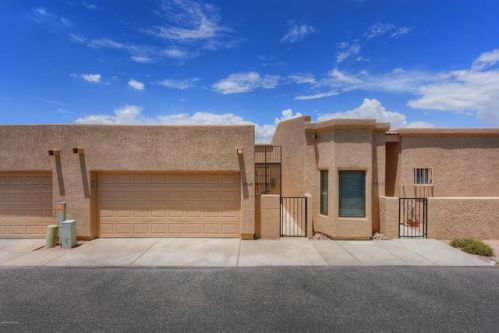 7749 Roget Dr, Tucson, AZ 85710-6082