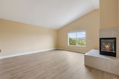 5166 Via Malaguena, Oceanside CA  92057-2636 exterior