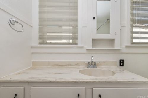 362 Shaffer St, Orange CA 92866-1113 exterior