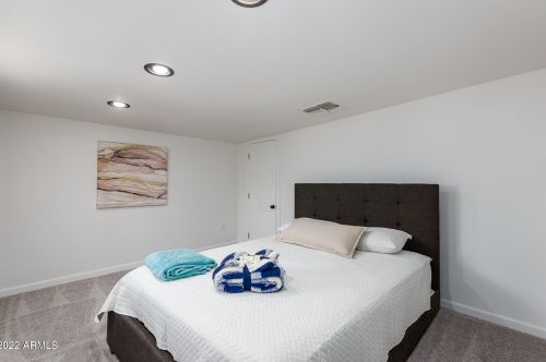 3906 13th Pl, Phoenix AZ  85014-4904 exterior