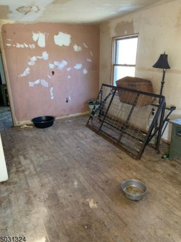 650 Rdg Rd, West Milford Lakes NJ  07480-2070 exterior