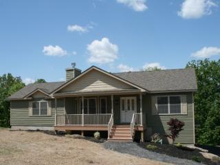 35 Rebecca Dr, Middletown NY  10940-8607 exterior