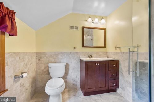 101 Elm Ave, Yardley PA 19067-7419 exterior