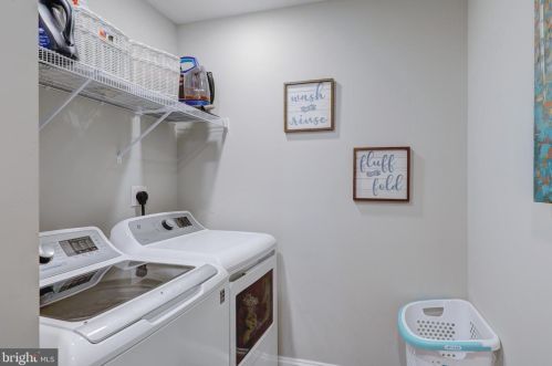 4 Highland Dr, Seaford DE  19973-4827 exterior