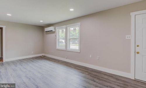 231 President Dr, Dover DE  19901-5223 exterior