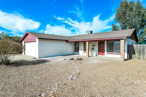 2636 Cactus Rd, Phoenix AZ  85032-7043 exterior