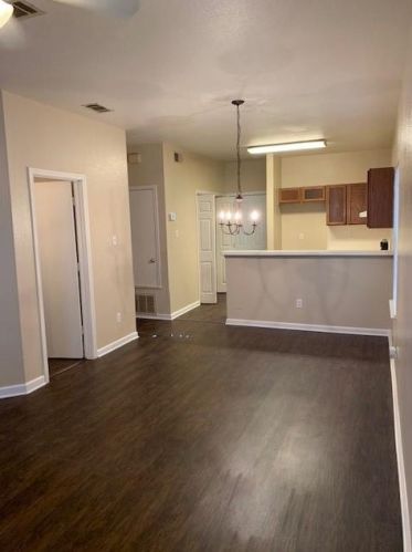 3003 Whisper Oaks Ln, Georgetown TX  78628-4215 exterior