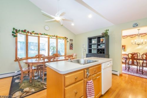 40 Jacobus Ave, Little Falls NJ  07424-2305 exterior