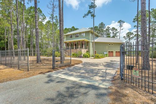 762 Mill Rd, Carrabelle, FL 32322-5036
