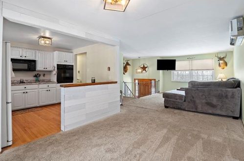 8060 Steubenville Pike, Noblestown PA  15071-9376 exterior