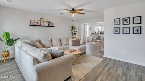 23 Island Breeze Ln, Beaufort SC  29907-1679 exterior