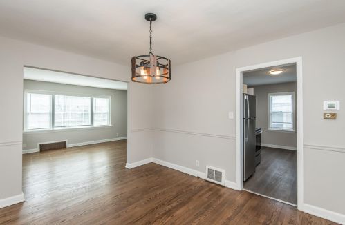 2841 Hartung Ave, Milwaukee WI  53210-1341 exterior