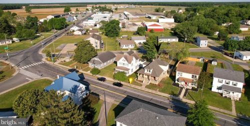 225 Commerce St, Harrington DE  19952-1017 exterior