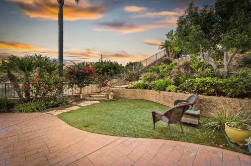 1549 Fairway Vis, Encinitas CA  92024-1295 exterior
