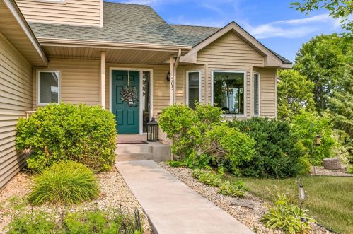 505 Upland Rd, Otsego, MN 55376-1031