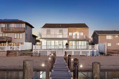 3004 Shore Rd, North Bellmore, NY 11710-4831