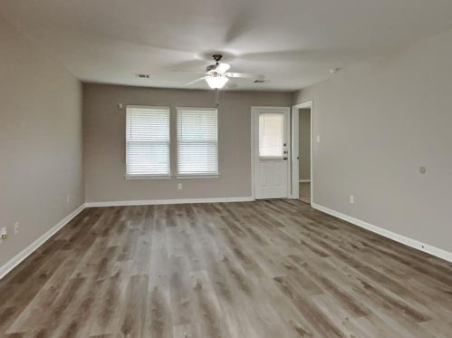 9955 Sterling Place Dr, Conroe TX  77303-2001 exterior