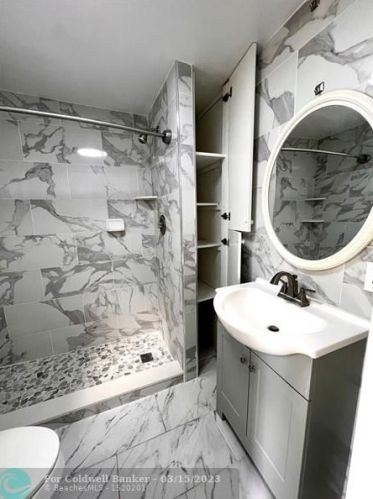 620 56th Ave, Hollywood FL  33021-5703 exterior