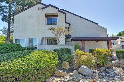 1477 Falcon Ln, El Cajon CA  92020-1426 exterior