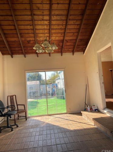 12127 Duncan Ave, Lynwood, CA 90262-4661