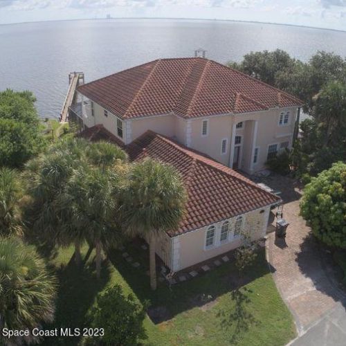 5485 Riveredge Dr, Titusville, FL 32780-7301