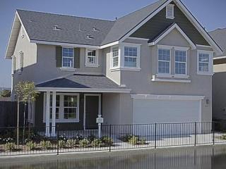 1421 Crown Cir, Lompoc, CA 93436-5022