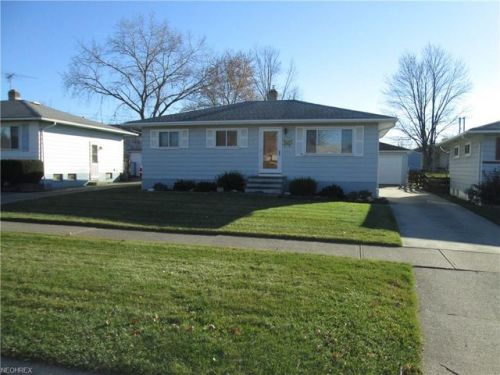 19407 Parkmount Ave, Cleveland, OH 44135-1711