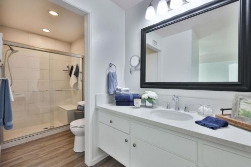 16670 Bernardo Oaks Dr, San Diego CA  92128-2837 exterior