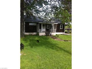 4438 Myers Rd, Geneva On The Lake, OH 44041-9461