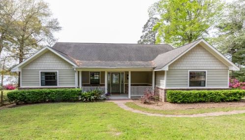 295 Sherwood Forest Dr, Woodville, TX 75979-7243