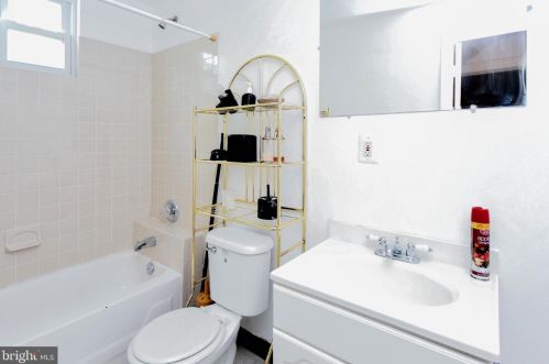 2549 11 St, Washington DC 20001-2241 exterior