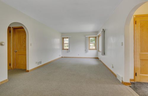 24 Minnesota St, Saint Joseph, MN 56374-4710