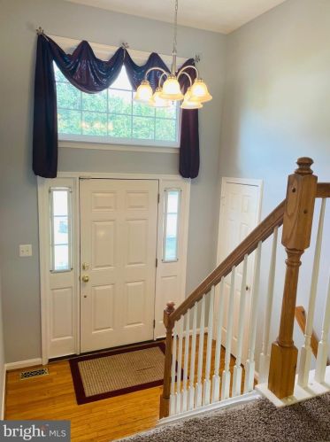 18 Acacia Ct, Fredericksburg VA  22405-2131 exterior