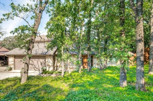 3427 Lakewood Ln, Lewisville, TX 75022-6806