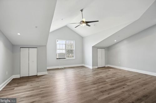 522 57th St, Washington, DC 20019-6903